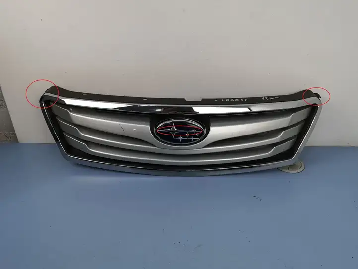 Subaru Legacy (2009 - 2013) 91121AJ020 Верхняя решетка радиатора — фото 1