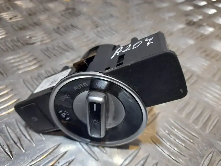 Mercedes-Benz E A207 (2010 - 2017) A2129050551 Включатель фонарей — фото 1