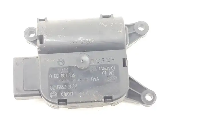 Audi A6 S6 C6 4F (2004 - 2008) 4F0820511 Двигатель задвижки потока воздуха — фото 2