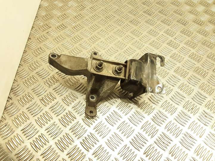 Dacia Sandero (2008 - 2012)  112531966R Кронштейн