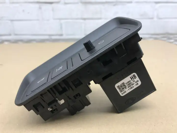 Land Rover Discovery 4 - LR4 (2013 - 2016) AH2214540 Блок кнопок стеклоподъемников — фото 2