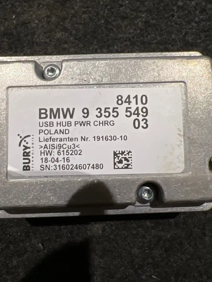 BMW X6 F16 (2014 - 2017) 9355549 USB модуль — фото 2