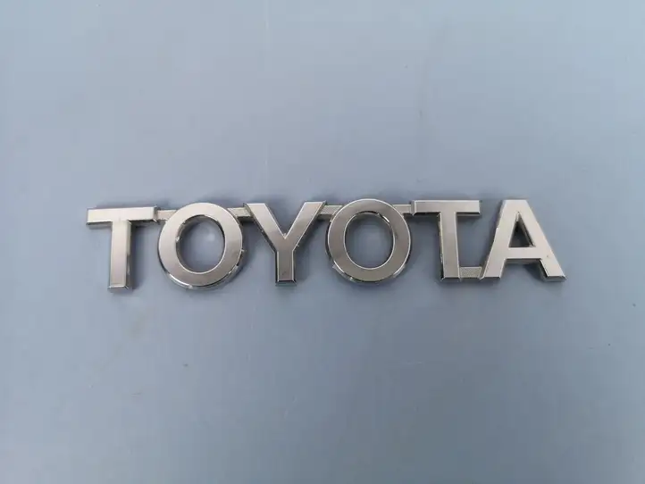 Toyota RAV 4 (XA40) (2012 - 2018) 7544142090 Эмблема производителя — фото 1