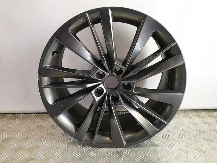 Skoda Superb B8 (3V) (2015 - 2023) 3V0601025BE Легкосплавный колесный диск R19 — фото 1
