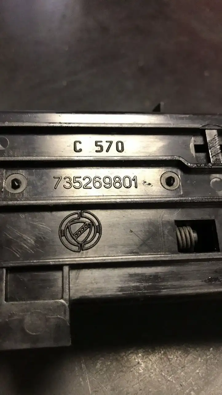 Fiat Stilo (2001 - 2010) 735269801 Передняя пепельница — фото 4