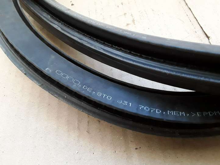 Audi A5 (2007 - 2011)  8T0831707D Передняя звукоизоляция