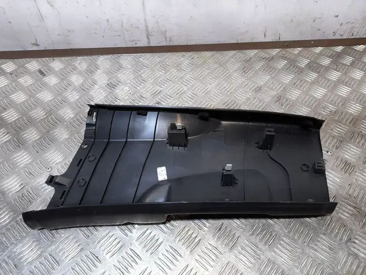 Audi A3/S3 8V (2012 - 2016) 8V5867240 Нижняя обшивка стойки B — фото 3