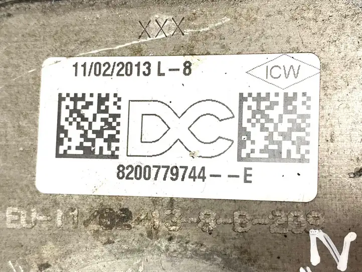 Dacia Dokker (2012 - 2021) 8200779744E Кронштейн масляного фильтра — фото 3