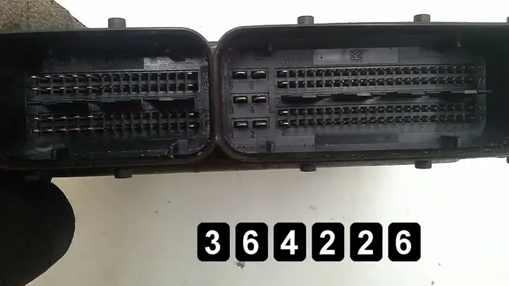 Alfa Romeo 159 (2005 - 2011) 1900jtd 51812906 0281013138 Блок управления двигателем (ЭБУ) — фото 9