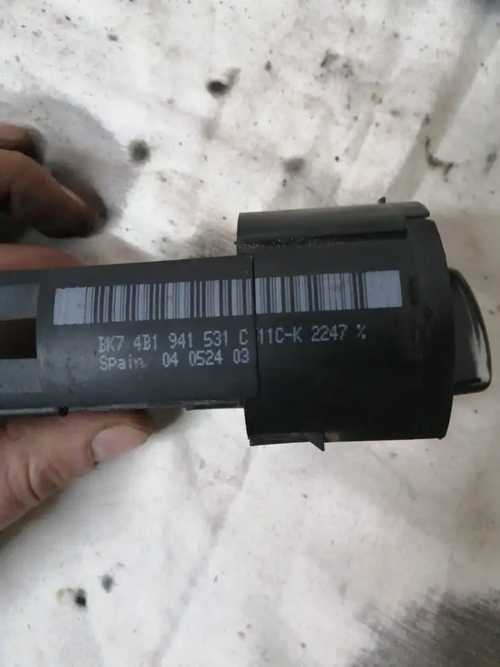 Audi A4 S4 B6 8E 8H (2000 - 2006) 04052403 Включатель фонарей — фото 3
