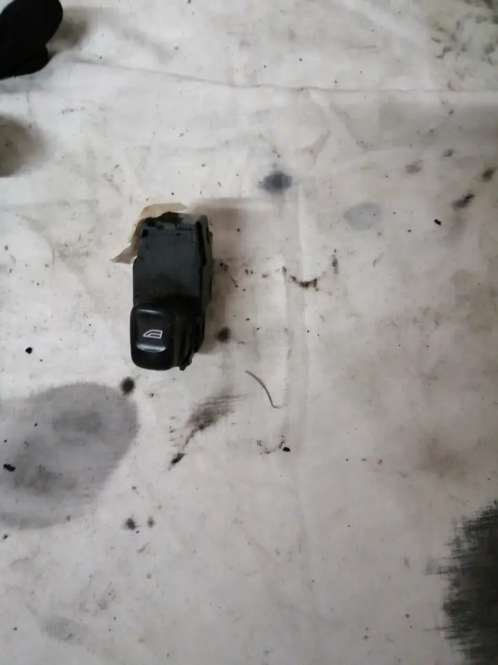 Volvo XC90 (2006 - 2014) 30658696 Кнопка стеклоподъемников — фото 2