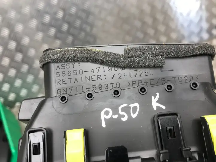 Toyota Prius (XW50) (2015 - ) 5565047190 Боковой воздушный дефлектор — фото 4