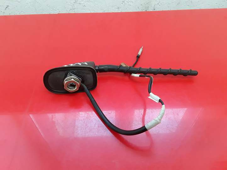 Infiniti FX35 (2002 - 2006)  V300660E Антенна (антенна GPS)