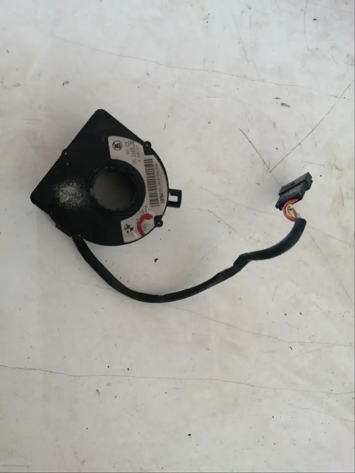 BMW 3 E46 (1998 - 2005) 37146760232 Датчик угла поворота руля — фото 3