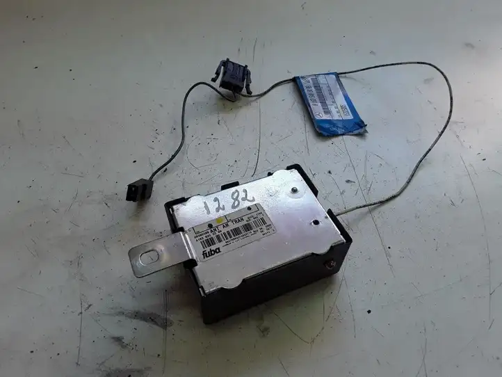 Mercedes-Benz ML W163 (1997 - 2005) 1638200289 Усилитель антенны — фото 2