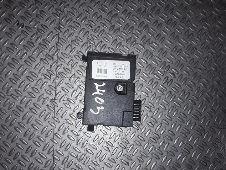 Audi A3/S3 8L (2000 - 2003) 1K0959654 Датчик угла поворота руля — фото 2