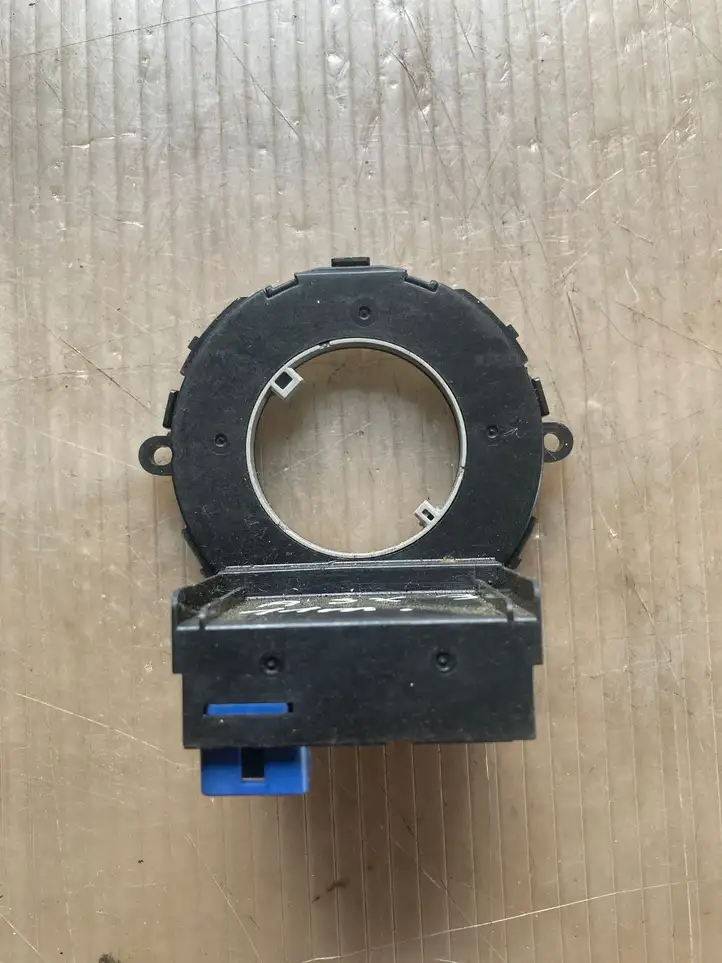 Mitsubishi ASX (2010 - 2016) 53501012140284 Датчик угла поворота руля — фото 1