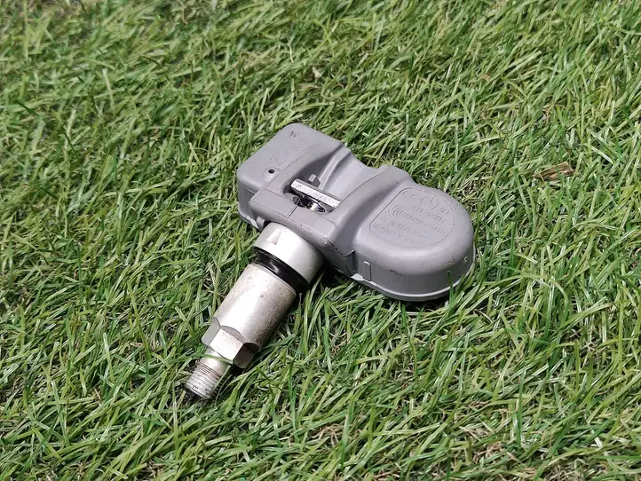 Mercedes-Benz E W212 (2009 - 2016)  A0009054100 Датчик давления покрышек