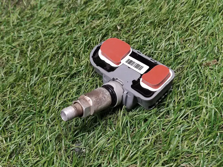 Mercedes-Benz E W212 (2009 - 2016)  A0009054100 Датчик давления покрышек