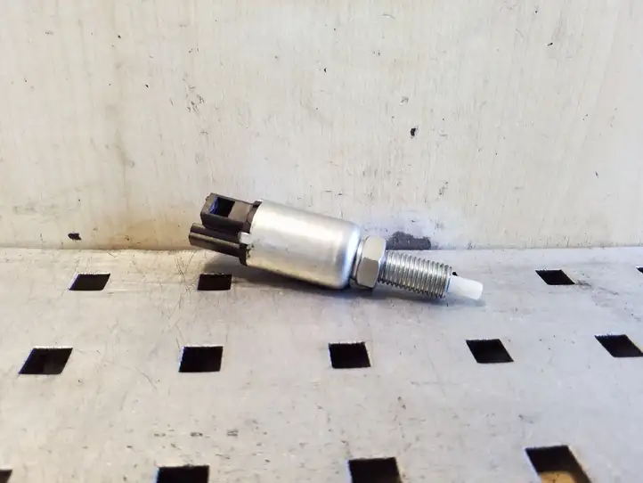 Suzuki Grand Vitara (2008 - 2012)   Датчик педали сцепления