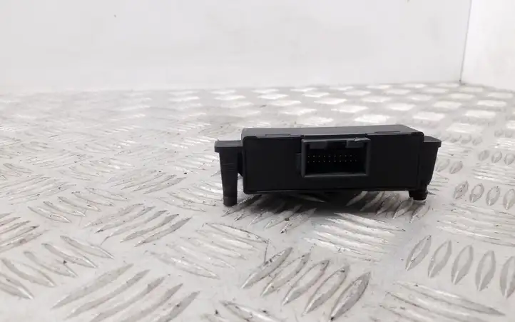 Skoda Yeti (2009 - 2012)  7N0908530C Модуль управления gateway