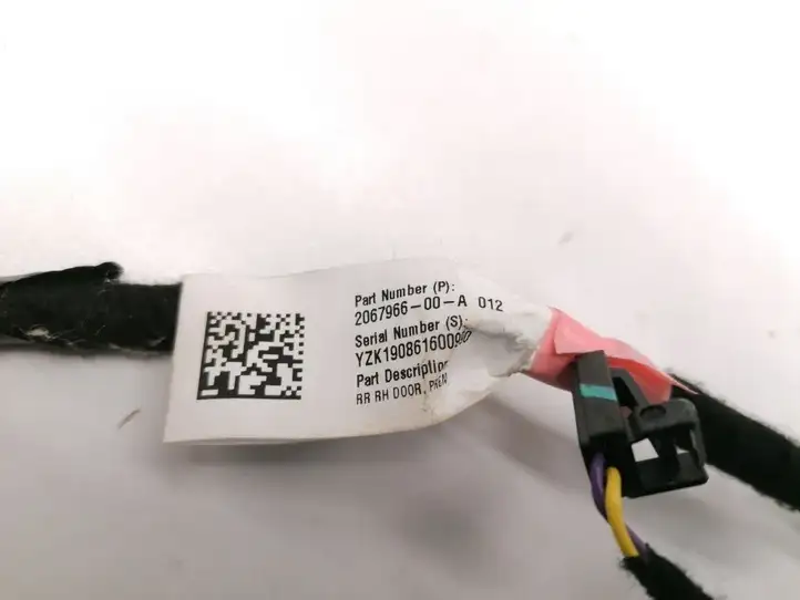 Tesla Model 3 (2017 - 2023) 2067966-00-A Прочая электропроводка — фото 3