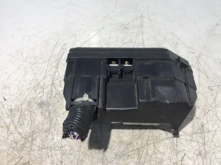 Honda Civic IX (2011 - 2017) TV0E010 Блок предохранителей — фото 4