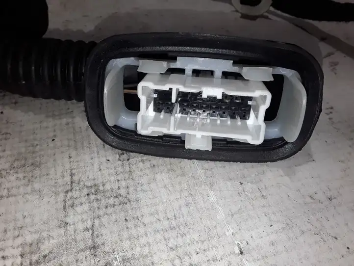 Dacia Jogger (2022 - ) 241266253R Прочая электропроводка — фото 2