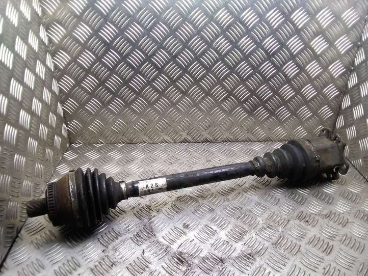 Audi A4 (2000 - 2006)  8E0407272S Передняя полуось