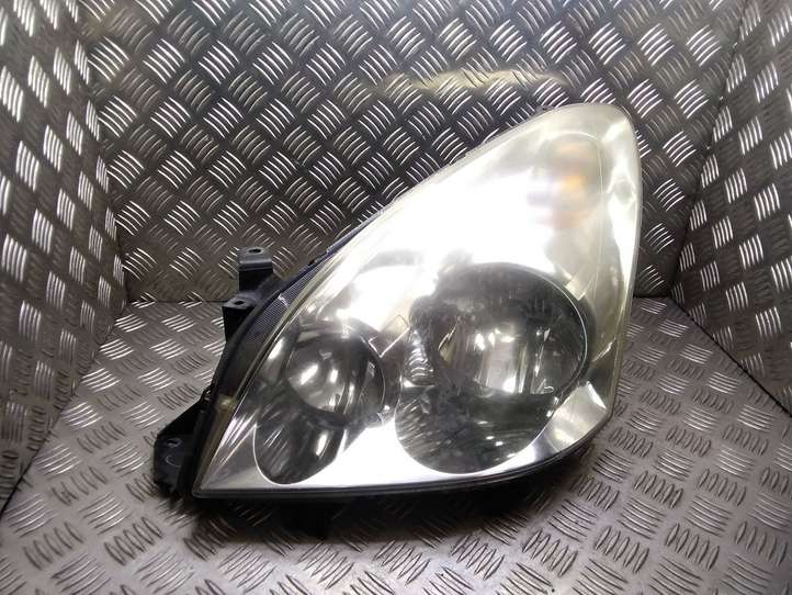 Toyota Corolla Verso AR10 (2004 - 2009)  7357230400 Передняя фара