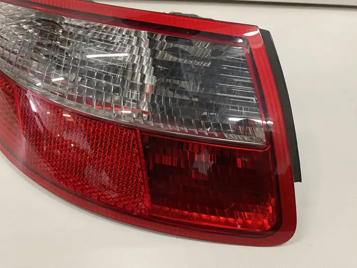 Porsche 911 997 (2004 - 2013) 90063101790 Задний фонарь в кузове — фото 11