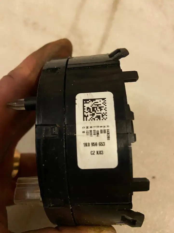 Volkswagen Caddy (2004 - 2010) 1K0959653 Контактное кольцо SRS — фото 2