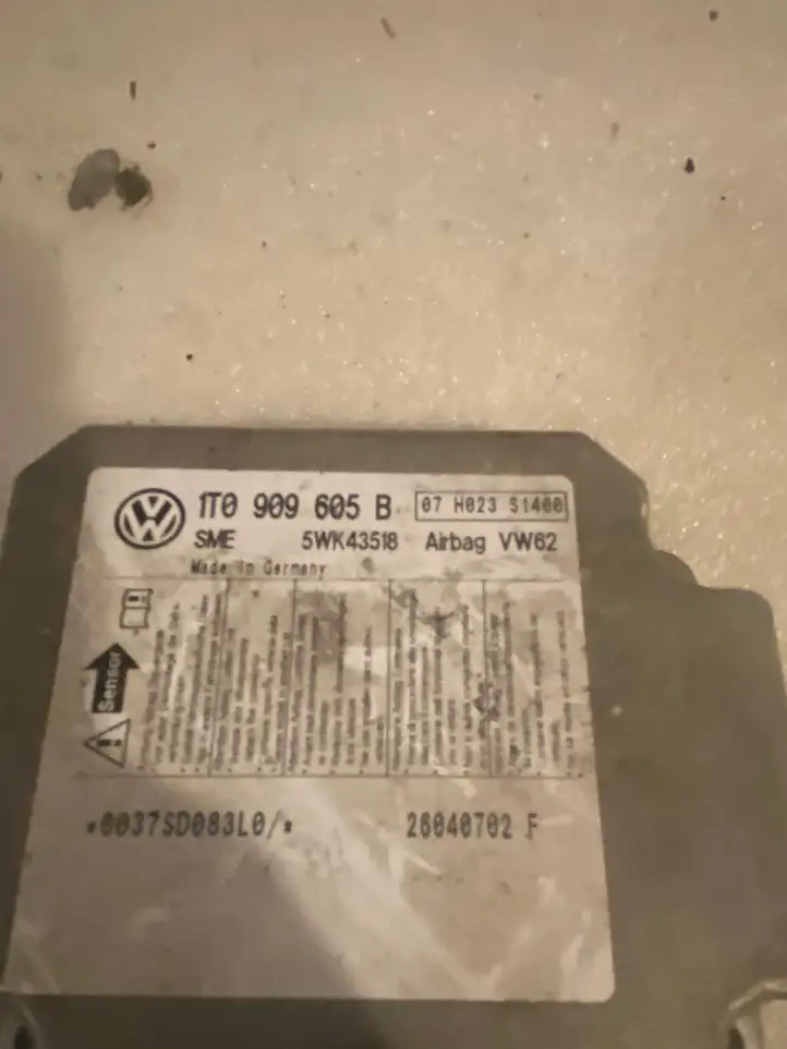 Volkswagen Touran I (2003 - 2010) 1T0909605B Датчик удара SRS — фото 2