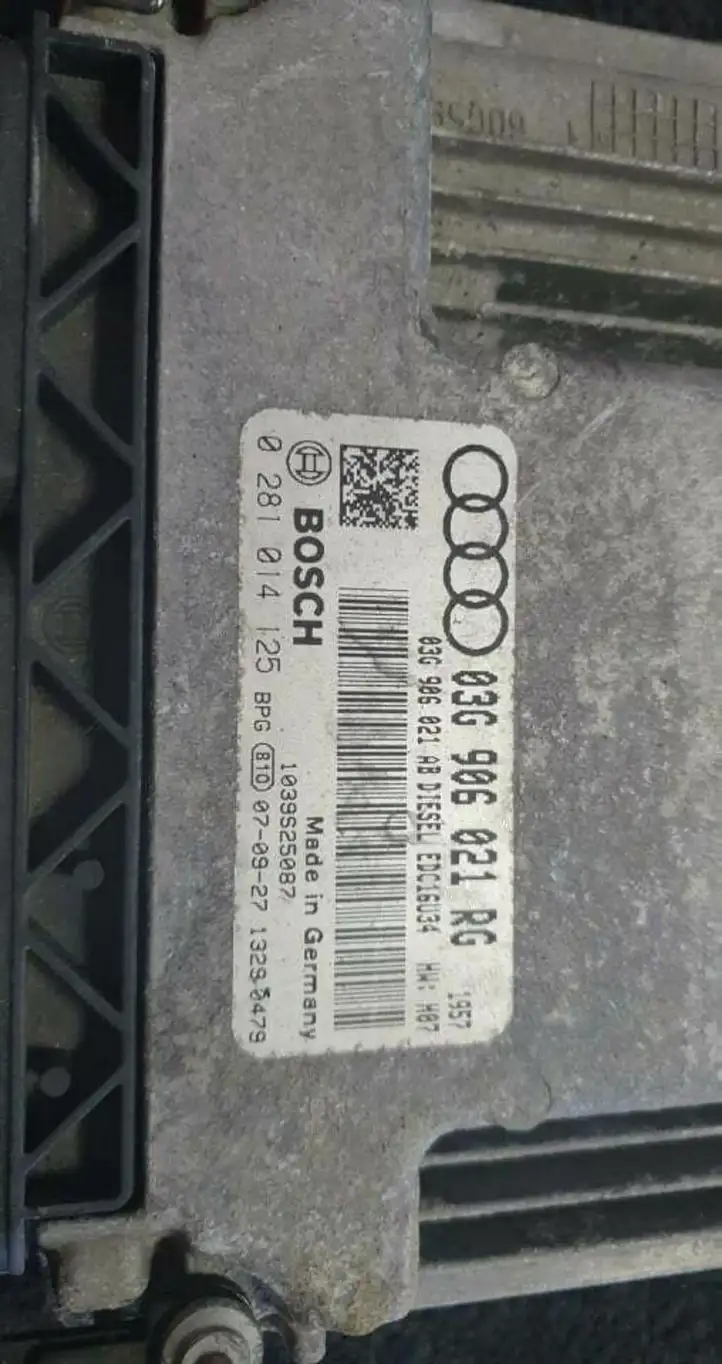 Audi A3/S3 8L (2000 - 2003) 03G906021 Блок управления двигателем (ЭБУ) — фото 2