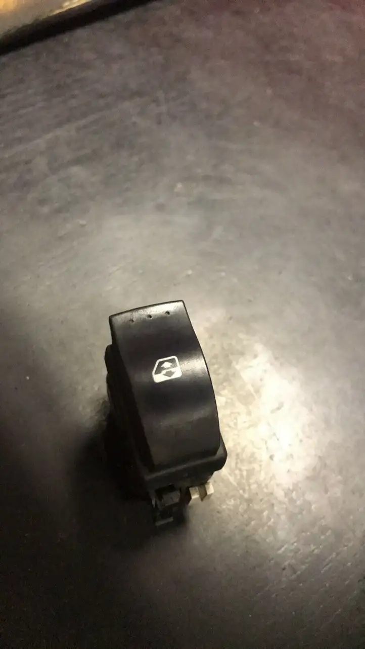 Renault Clio II (2001 - 2005) 060046B Кнопка стеклоподъемников — фото 1