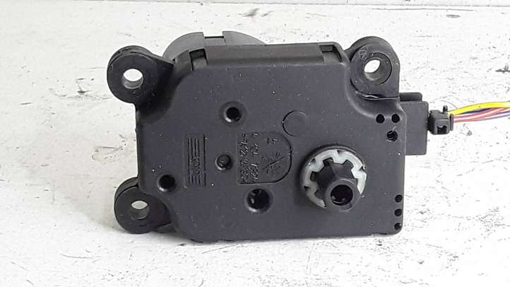 Opel Zafira (2003 - 2006)  EAD511 Двигатель задвижки потока воздуха
