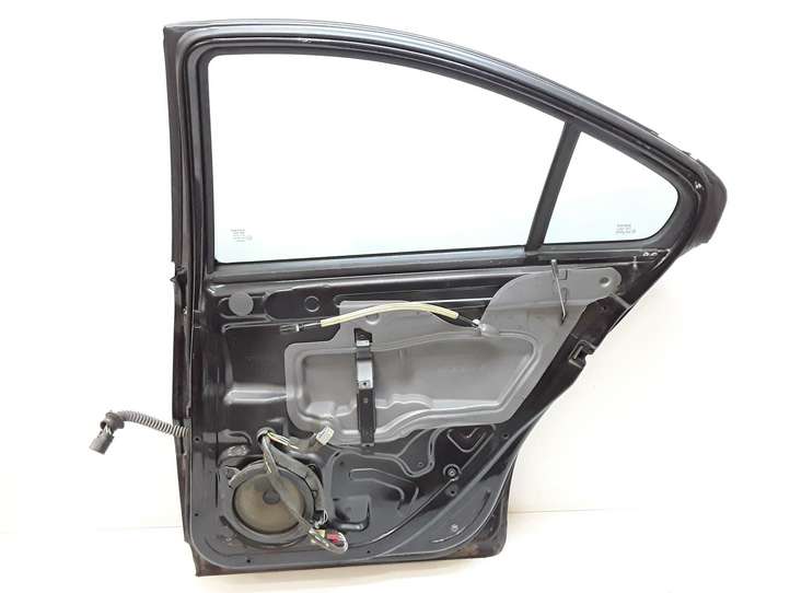 Volvo S60 (2000 - 2004)   Задняя дверь