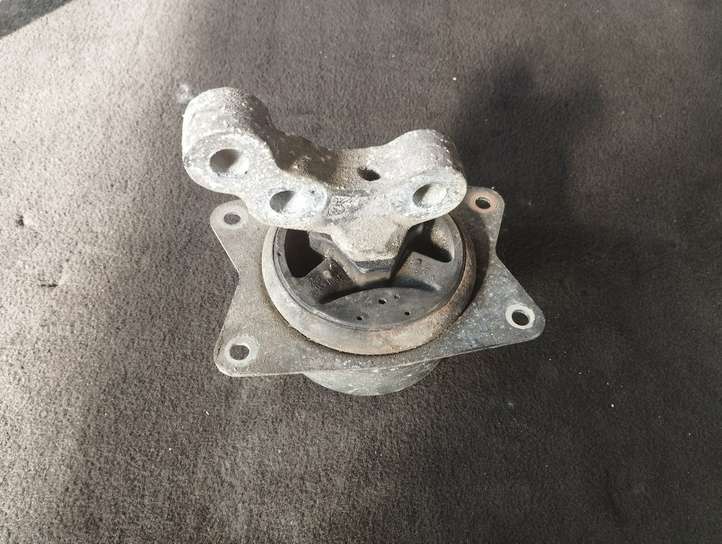 Opel Vectra (2002 - 2005)  V046401704 Подушка двигателя