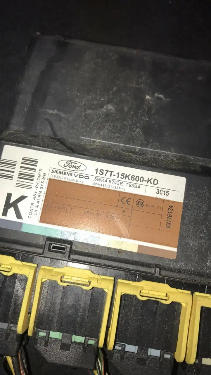 Ford Focus (1998 - 2004) 1S7T15K600KD Модуль комфорта — фото 2