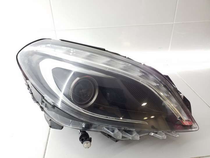 Mercedes-Benz B-class W246 (2011 - 2014)  A2468207261 Передняя фара