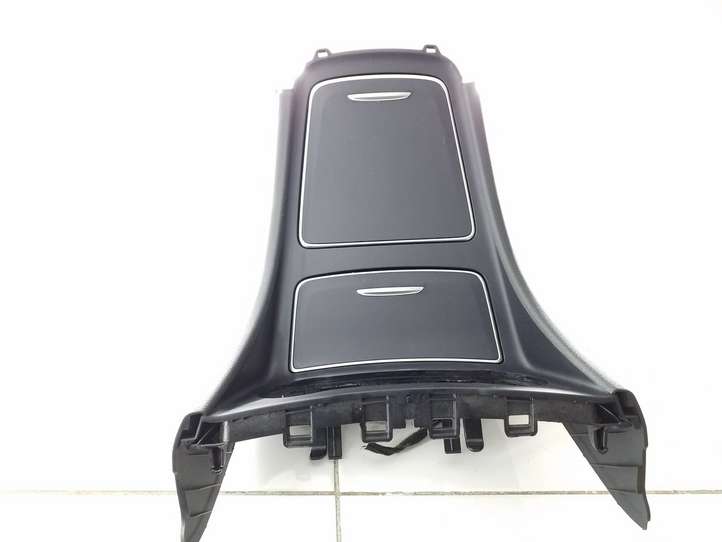 Mercedes-Benz A W176 (2012 - 2018)  A1766804400 Другая центральная деталь консоли (туннеля)