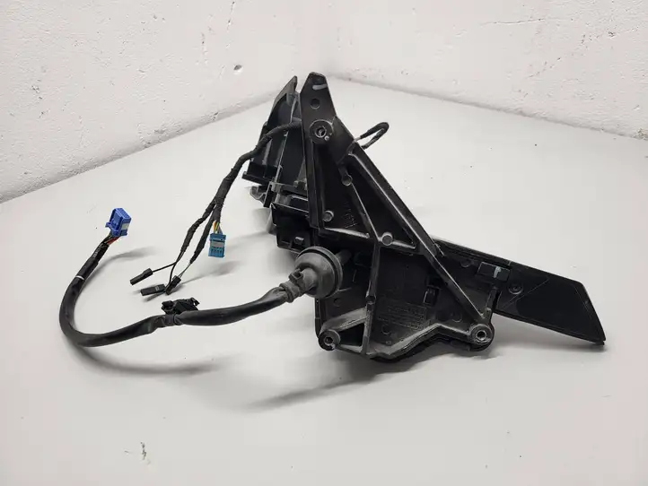 Tesla Model Y (2019 - 2024) 8202106 Боковое зеркало с электроприводом — фото 6