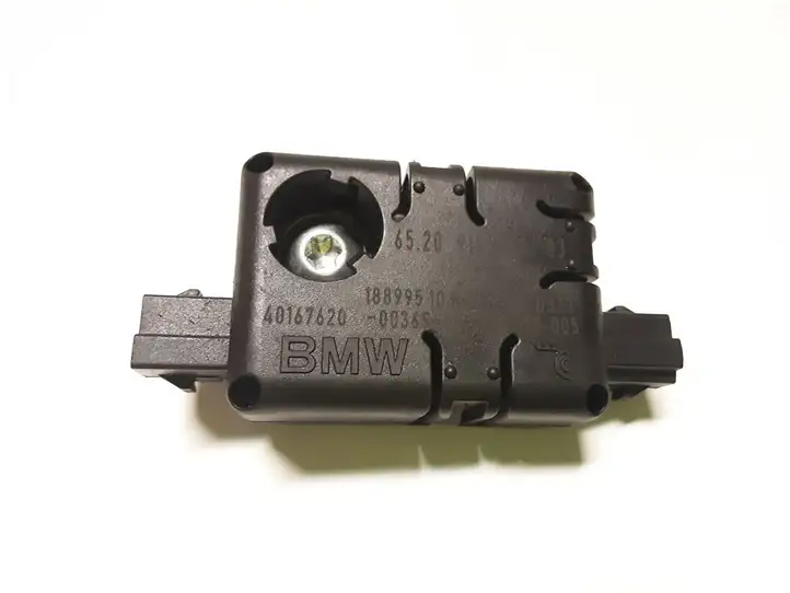 Mini Cooper Countryman R60 (2010 - 2016) 6520918547403 Усилитель антенны — фото 1