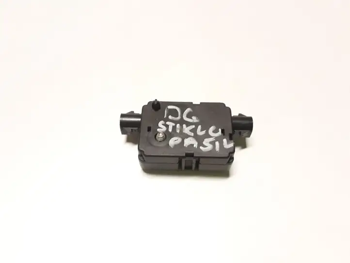 Mini Cooper Countryman R60 (2010 - 2016) 6520918547403 Усилитель антенны — фото 3