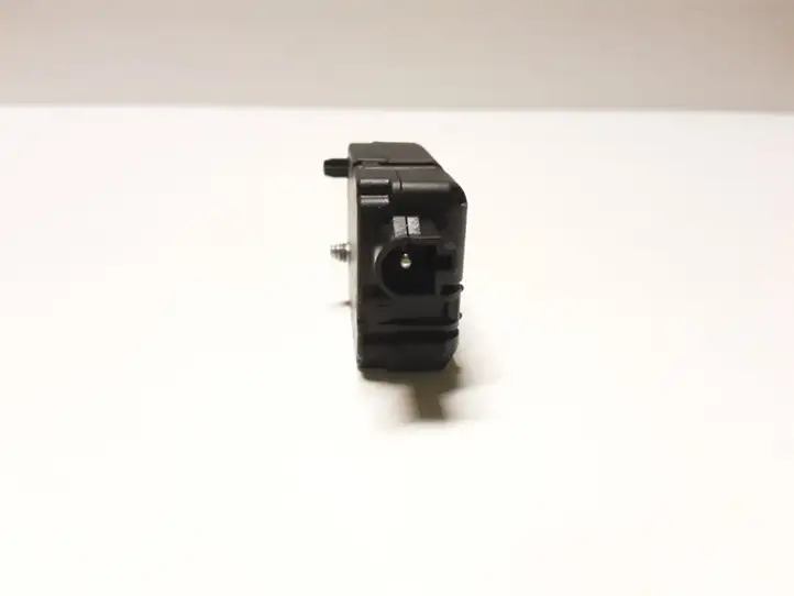 Mini Cooper Countryman R60 (2010 - 2016) 6520918547403 Усилитель антенны — фото 5