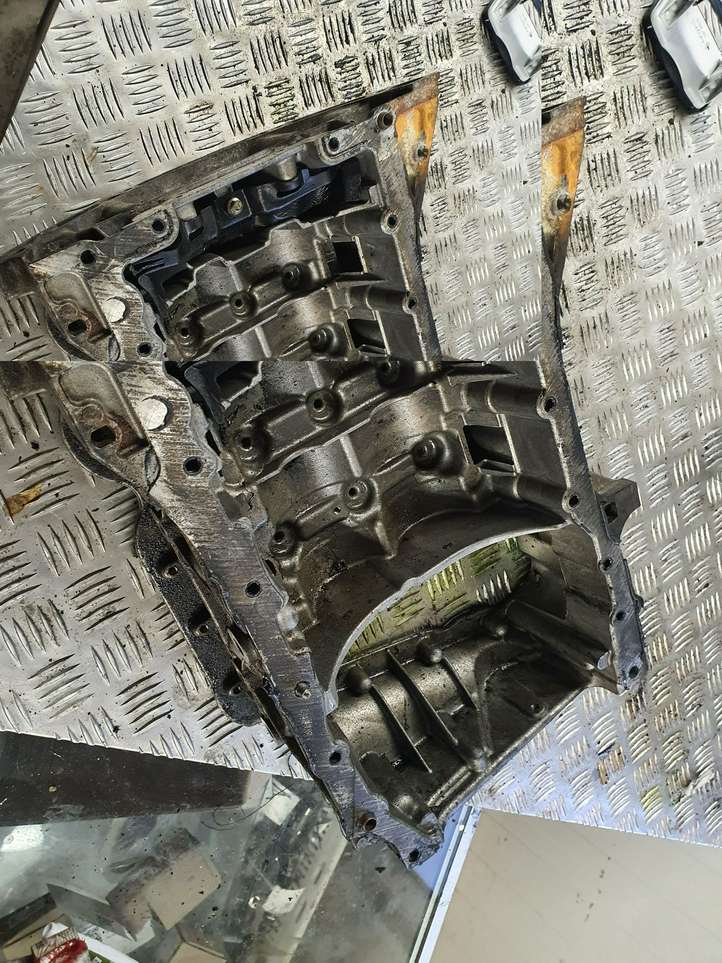 Renault Trafic II (X83) (2002 - 2014)  8200600642 Картер