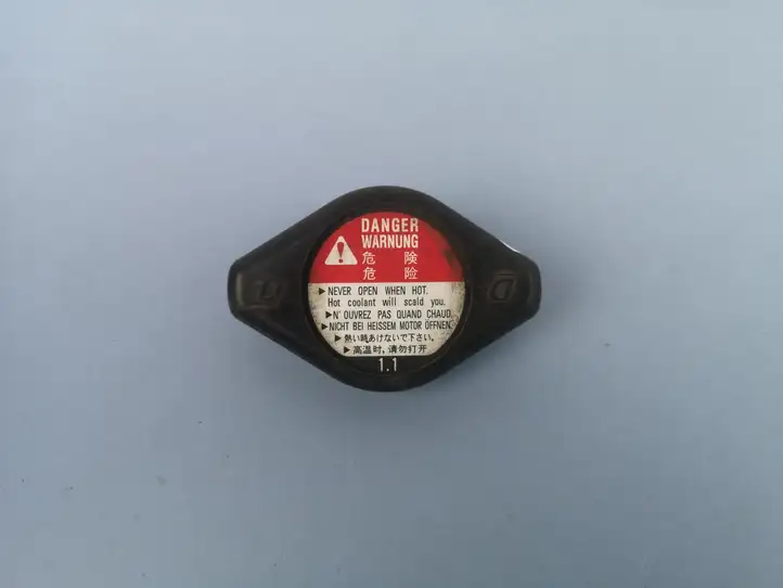 Honda Civic (2006 - 2011) MR597126 Крышка расширительного бачка — фото 1