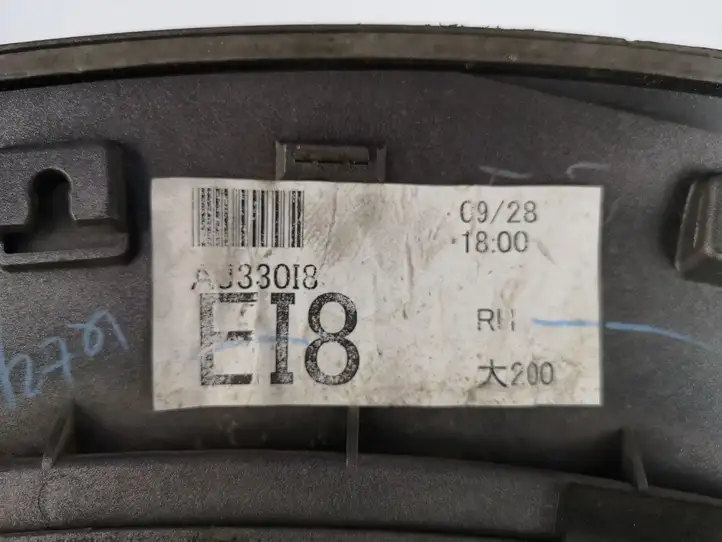 Subaru Outback (2009 - 2014) AJ330I8 Молдинги задней двери — фото 3