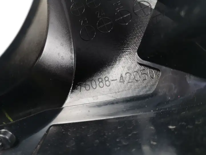 Toyota RAV 4 (XA50) (2018 - ) 7689842050 Спойлер заднего стекла — фото 5