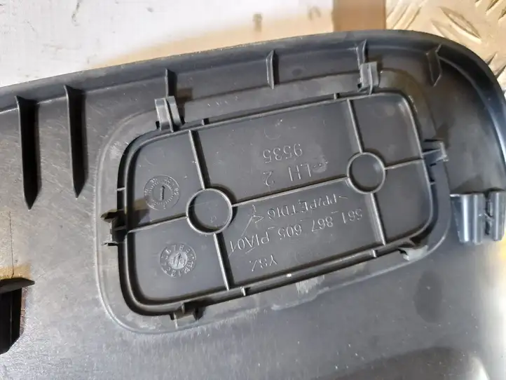 Volkswagen PASSAT B7 USA (2012 - 2016) 561867605B Прочая отделка багажника — фото 2